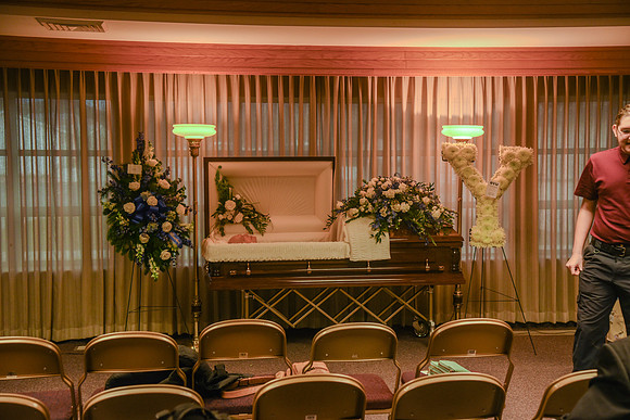 Funeral-001