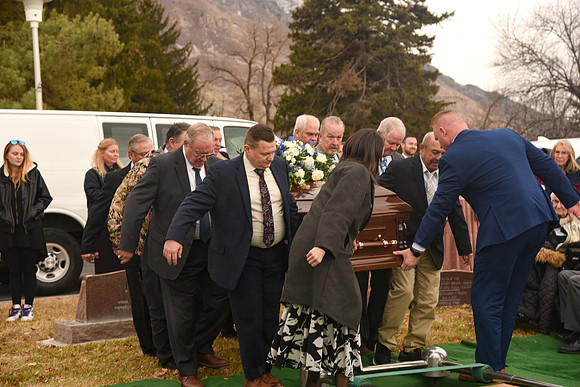 Funeral-078