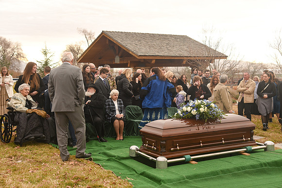 Funeral-084