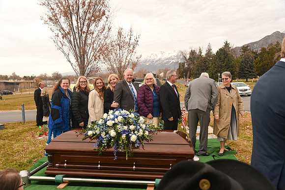 Funeral-090