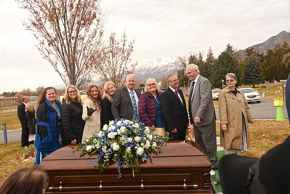 Funeral-093