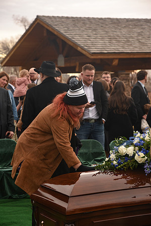 Funeral-105