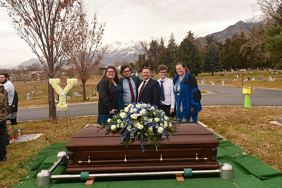 Funeral-160